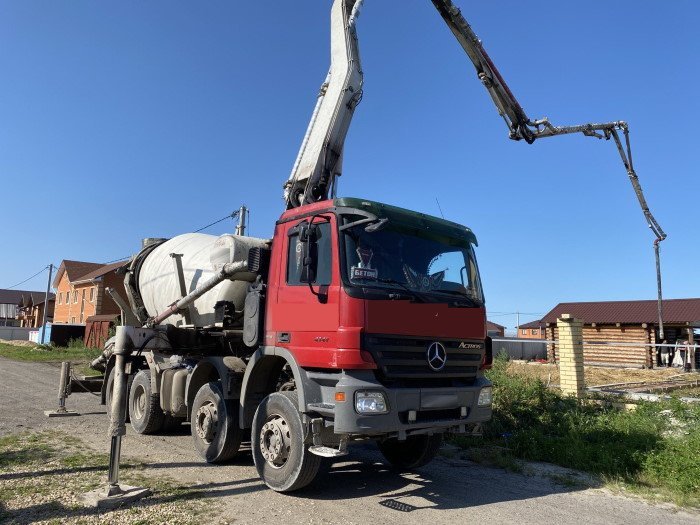 Подача бетона для заливки полов в бане в Краснодаре